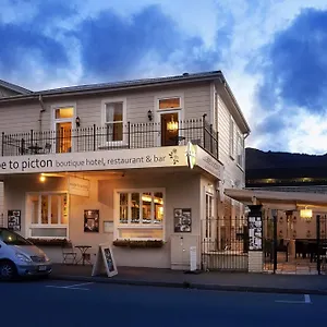 Escape To Boutique 5*, Picton New Zealand