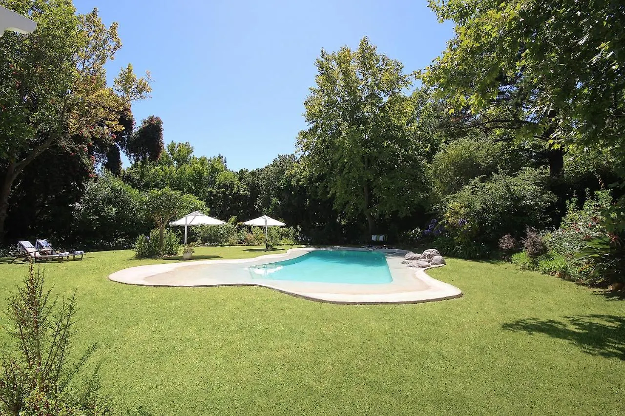 Beluga Of Constantia Guest House Cape Town 4*,